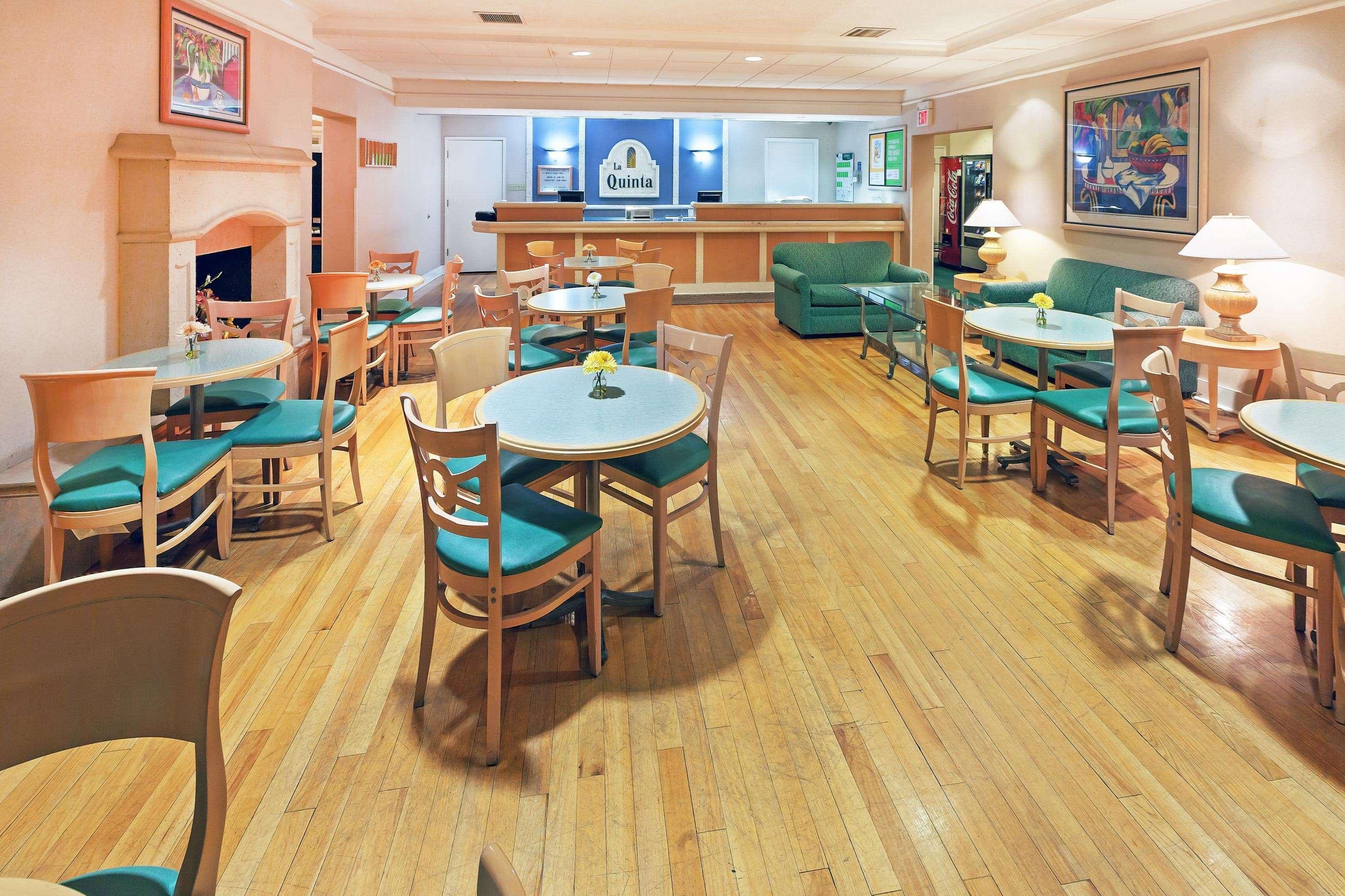 La Quinta Inn By Wyndham El Paso Cielo Vista Ngoại thất bức ảnh
